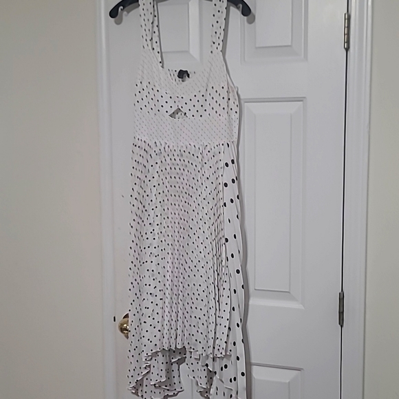 Banana Republic Dresses & Skirts - Banana Republic polka dot dress size 4